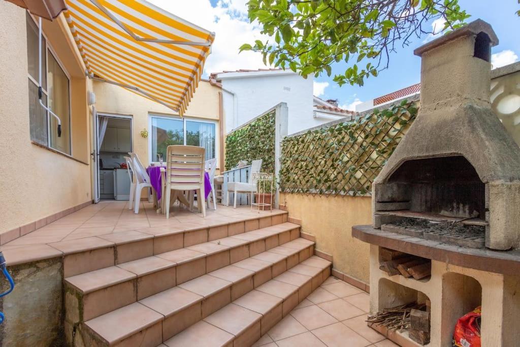 S46-Casa De Vacaciones Climatizada Con Piscina, En El Centro Junto Al Mar, Barbacoa Y Wiifi إمبوريابرافا المظهر الخارجي الصورة